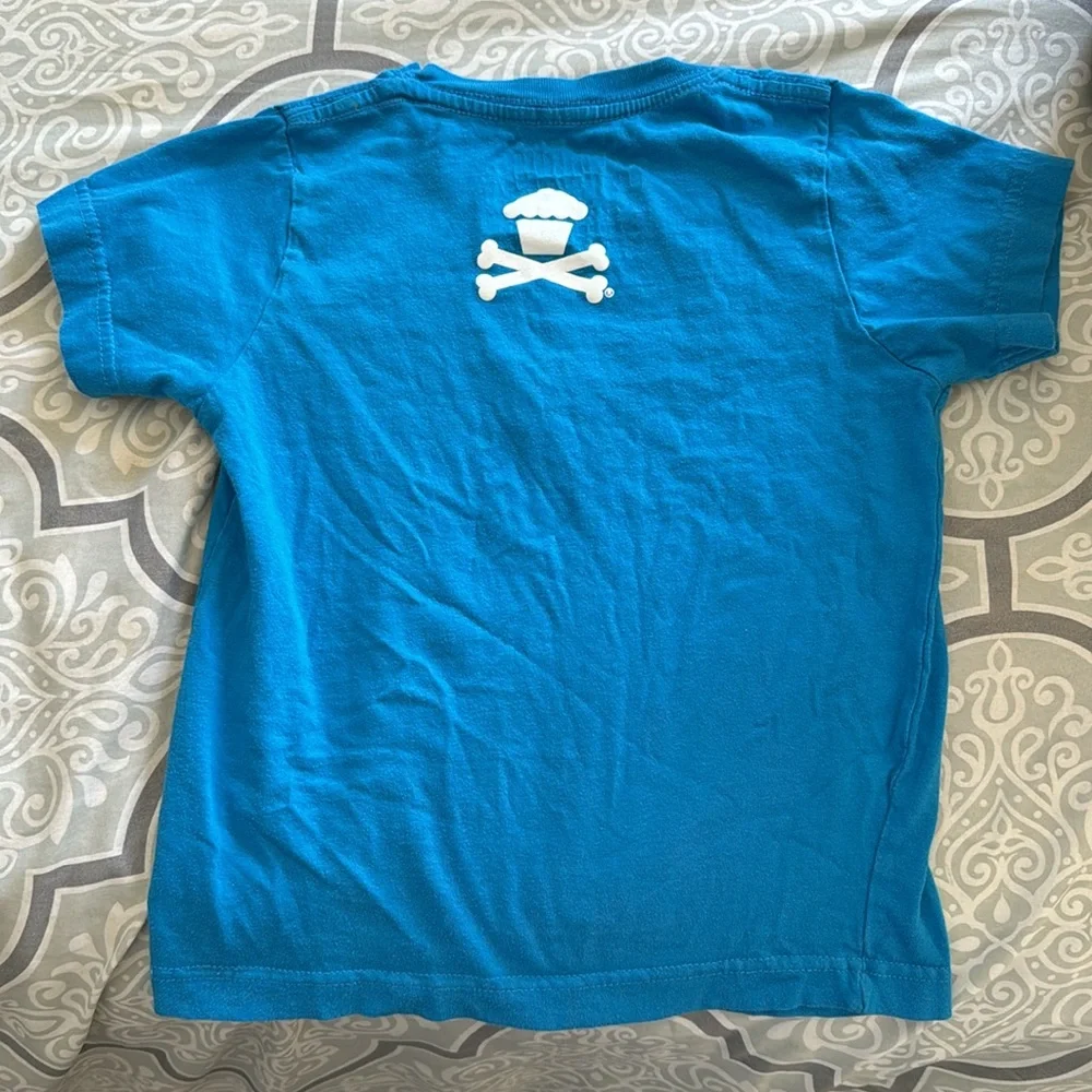 🌈 Johnny Cupcakes Kids Shirt 🌈 - Picture 5 of 5